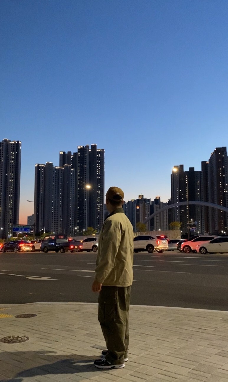 데일리룩(오뭘입)나이키 just do it 볼캡, 그레이휴사파리자켓, 프리즘웍스카고바지, 뉴발 MR530CL, 빈티지패션, 데일리룩, 남자데일리코디, 남자데일리패션, ootd