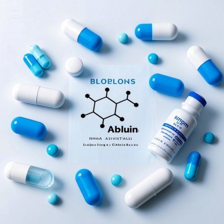 깔끔한 흰색 배경에 다양한 형태의 알부민 영양제들(캡슐, 액상 앰플, 정제)이 정돈되어 배치된 모습. 중앙에는 알부민의 분자 구조를 단순화한 일러스트가 있고, 주변에는 체크리스트와 비교표가 포함된 전문적이면서도 시각적으로 이해하기 쉬운 건강 정보 인포그래픽