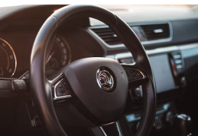 자동차 핸들에서 소리나는 원인