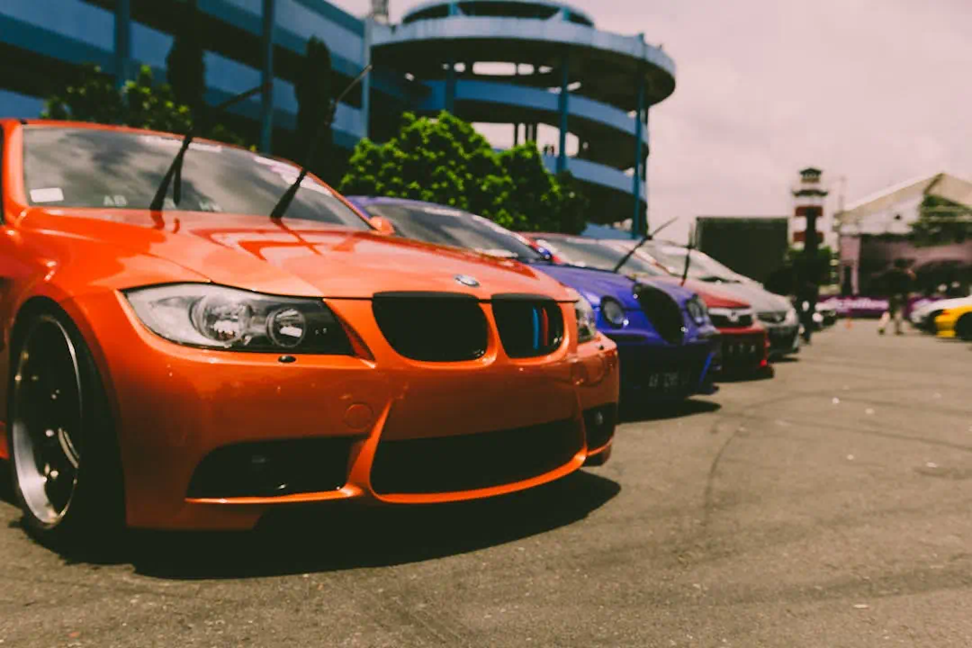 여러대의 BMW자동차의 이미지