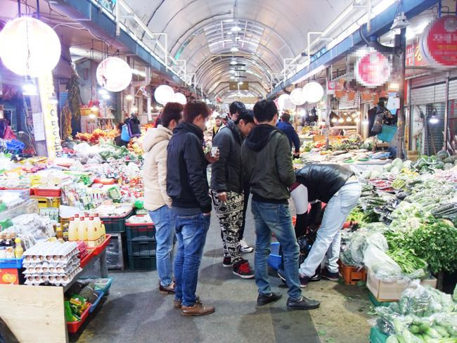 시장을 보다(쇼핑을 하다)