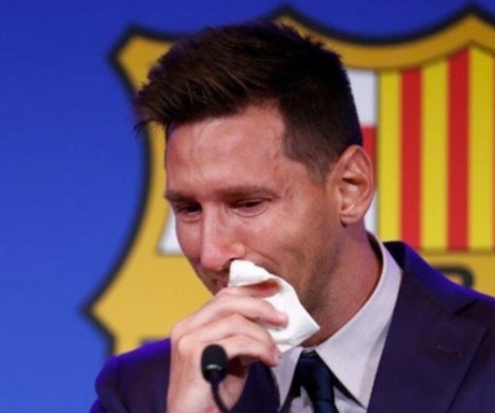 PSG 리오넬 메시 사우디 이적 거부 바르셀로나 복귀 추진 불발 가능성 연봉 와이프