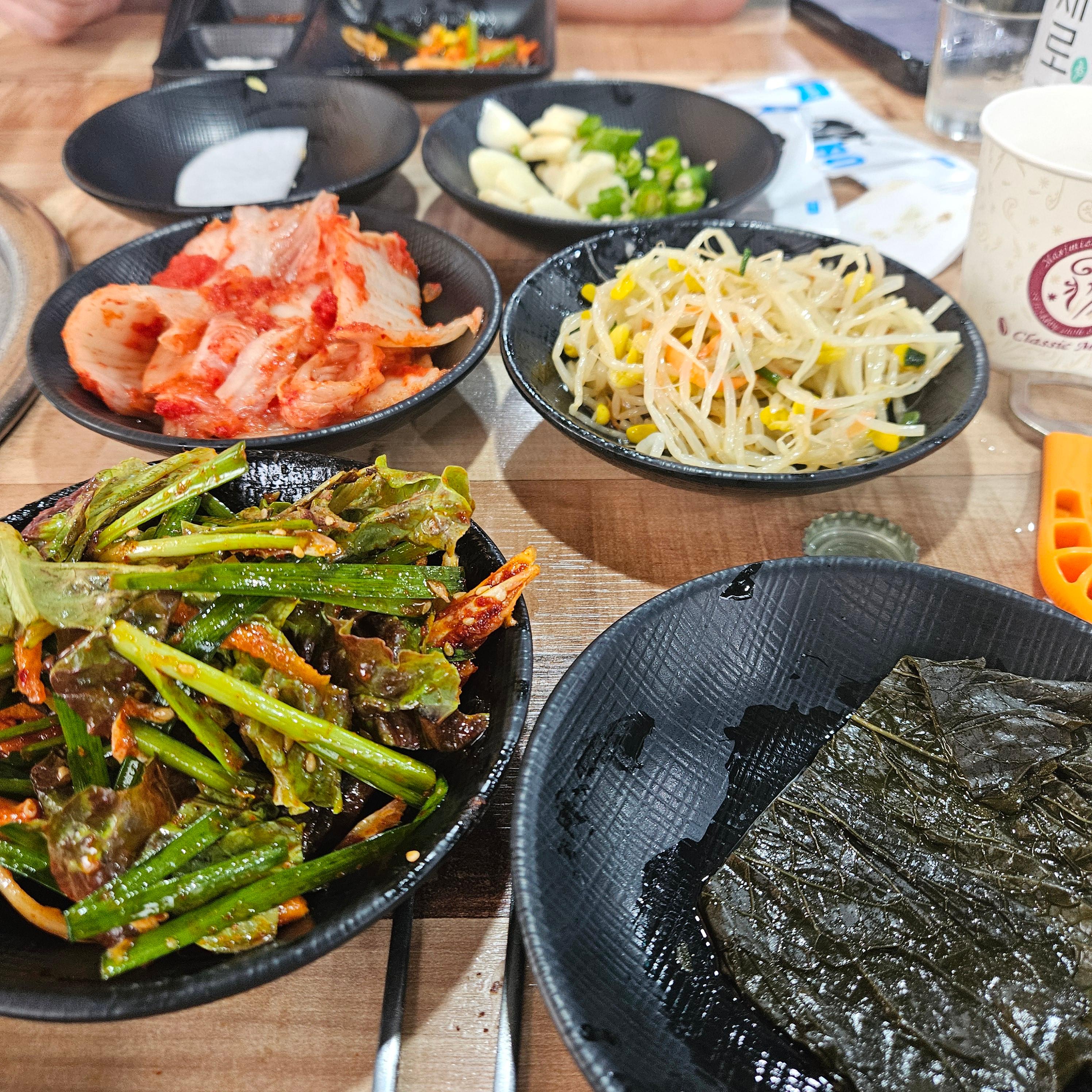 강릉 고깃집 통갈매기살 맛집&amp;#44; 부돈산 밑반찬