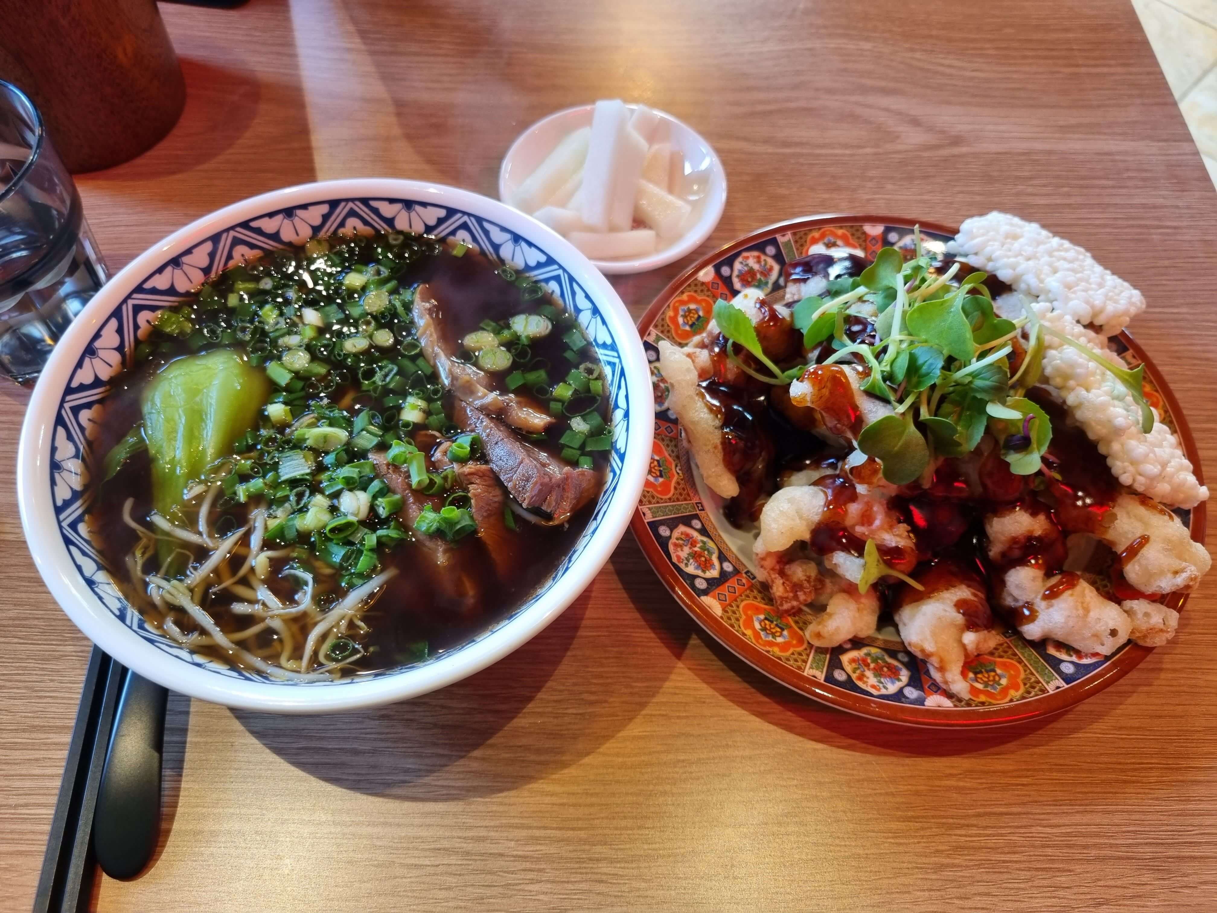 대만우육면, 흑초꿔바로우