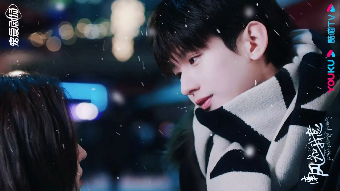 그윽한-눈빛의-목도리한-남자-남풍지아의-스틸사진