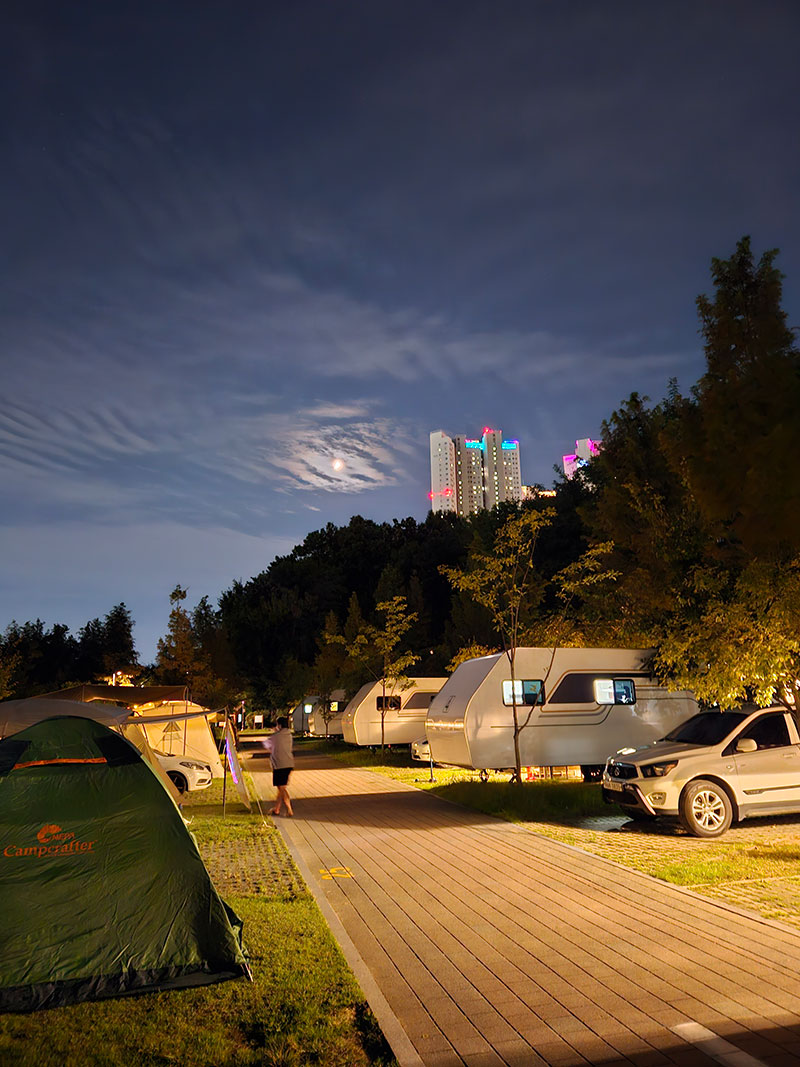 광교호수공원 가족캠핑장 야경3