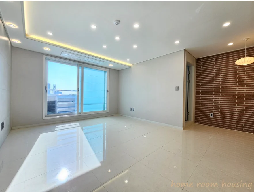 수원시 권선구 구운동 포룸 신축빌라 거실