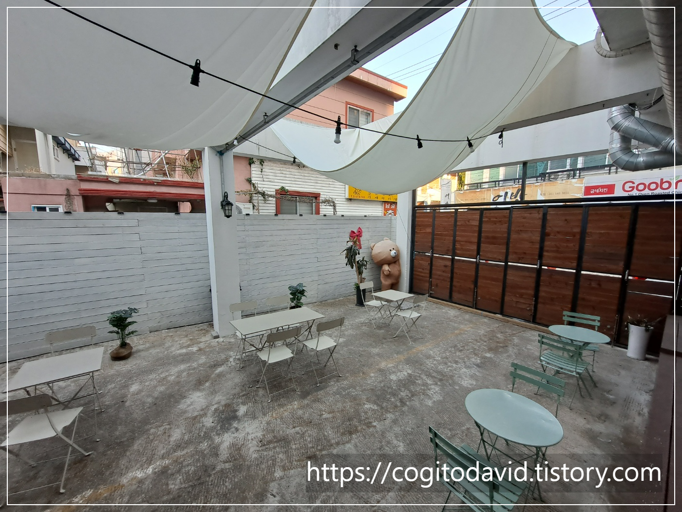 라라브레드-매장-외부