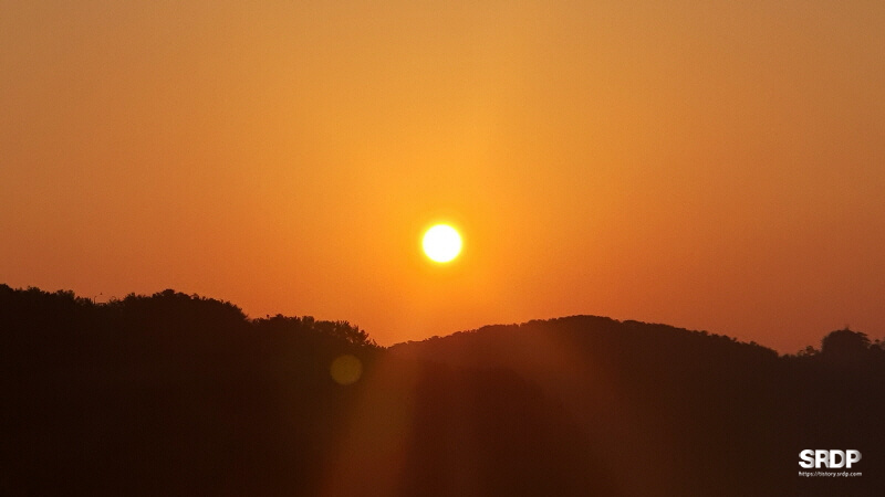 해돋이명소-일출명소-거제도갈만한곳-겨울여행지추천-거제도일출해돋이명소-거제도신선대-바람의언덕-거제도여행코스추천-거제온더선셋