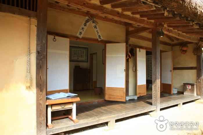 정지용생가