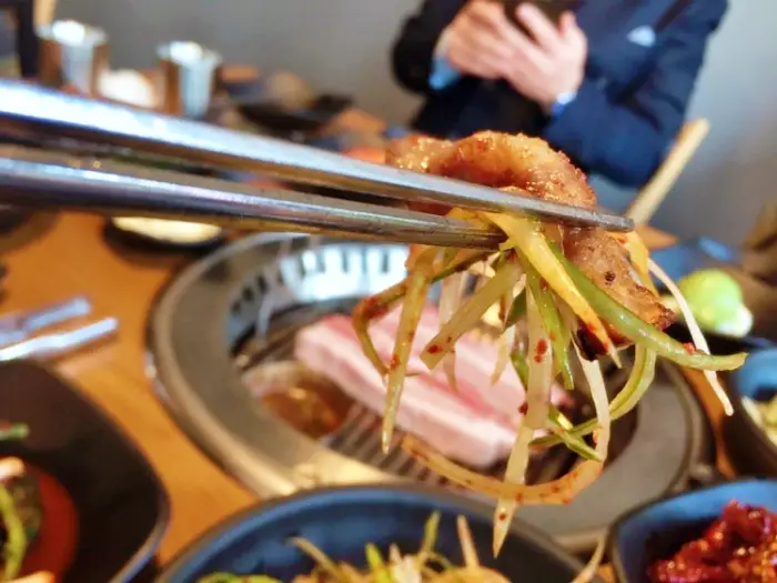 사장님귀는 당나귀귀 장윤정 고기집 숯불갈비 돼지갈비 냉삼 냉동삼겹살 강남 압구정역 맛집 소개