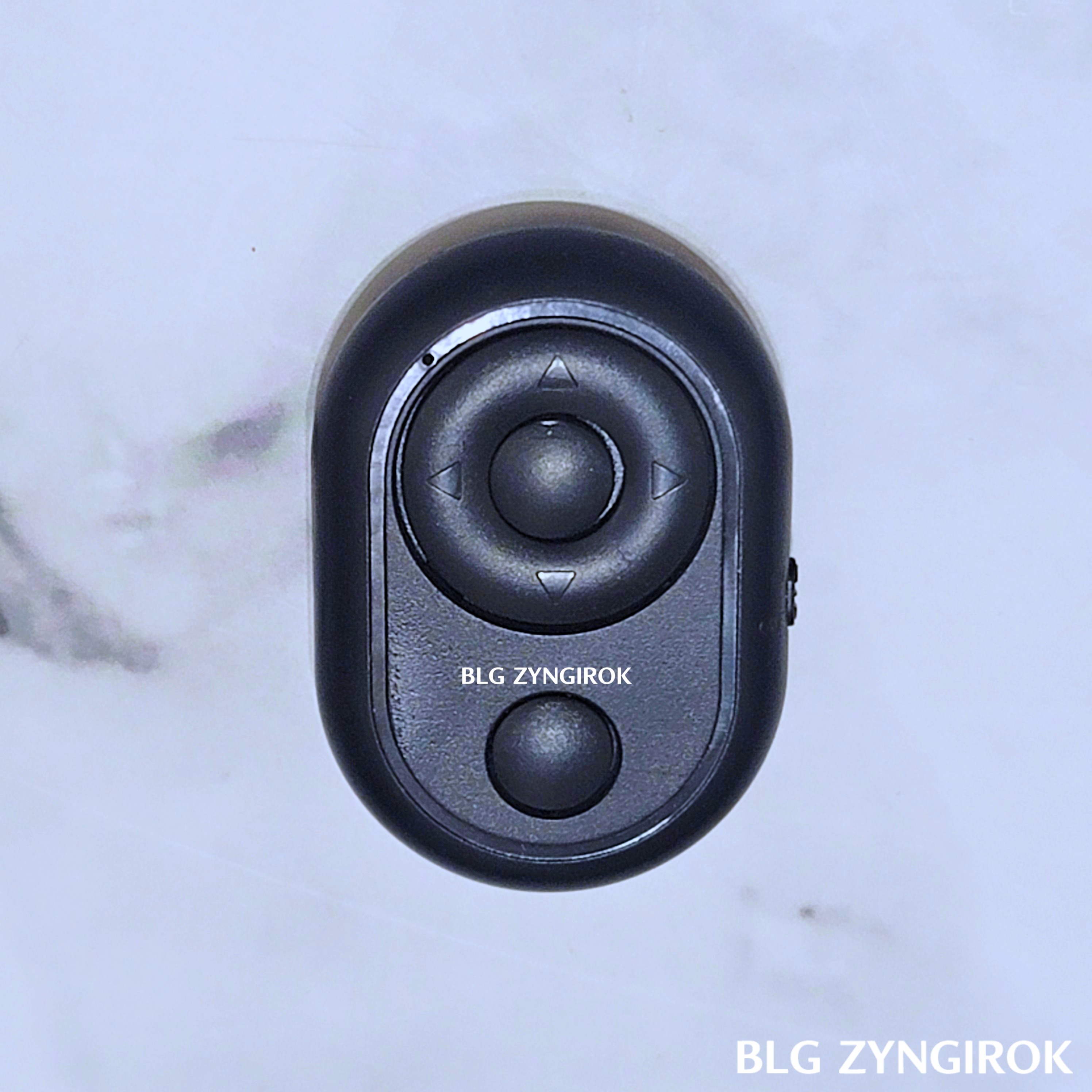 알리익스프레스에서 구매한 블루투스 리모컨 본체 정면 모습이다.