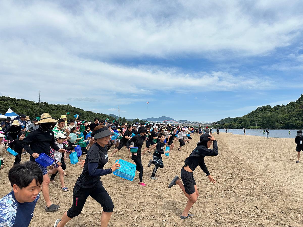 전통 재첩잡이