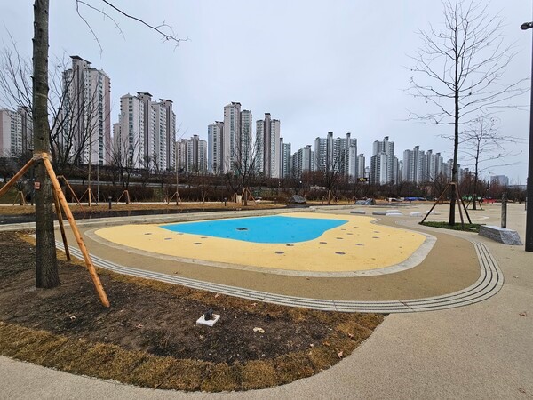 잠실-자연형-물놀이장-유아풀