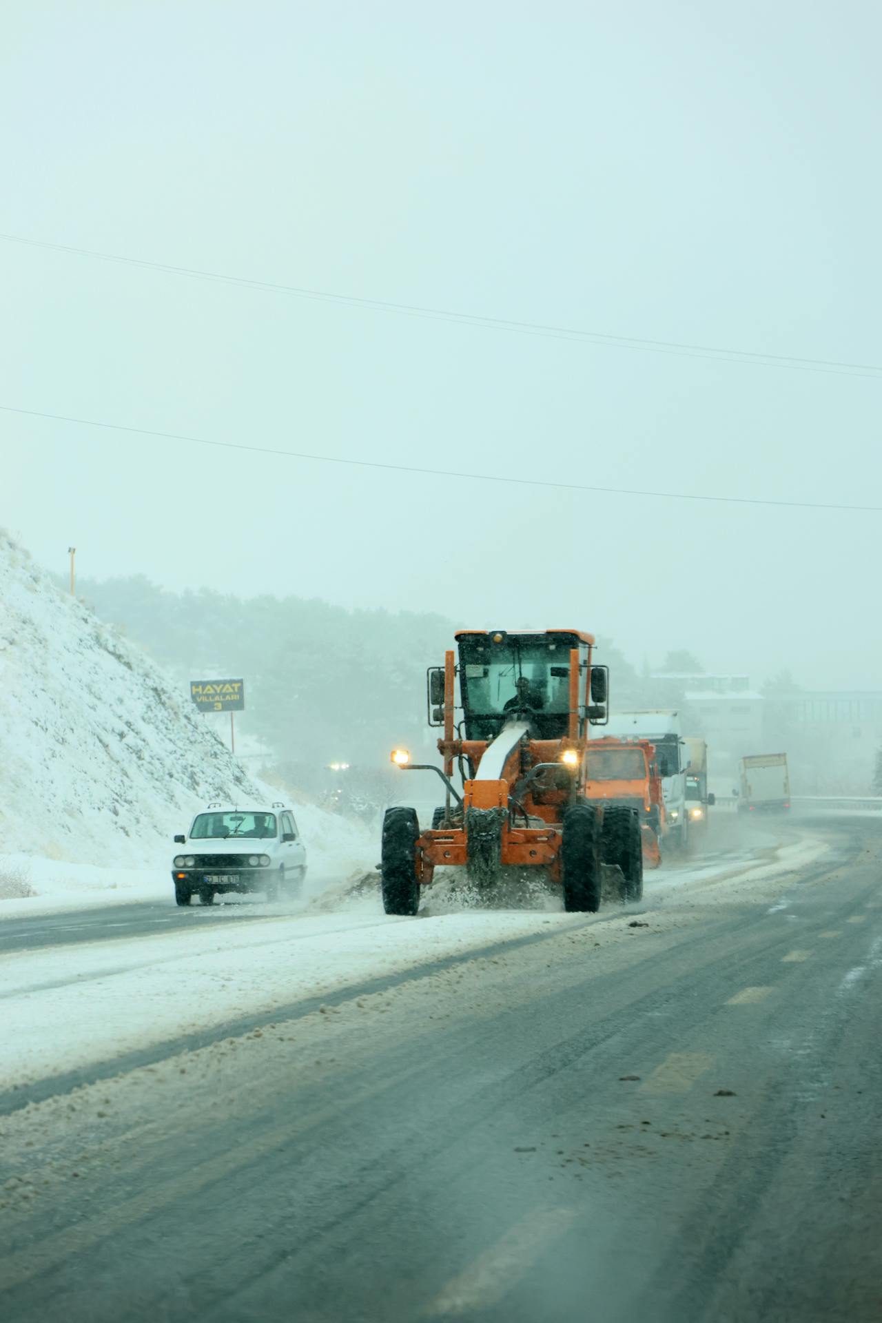 겨울철 안전 주행을 위한 타이어 관리