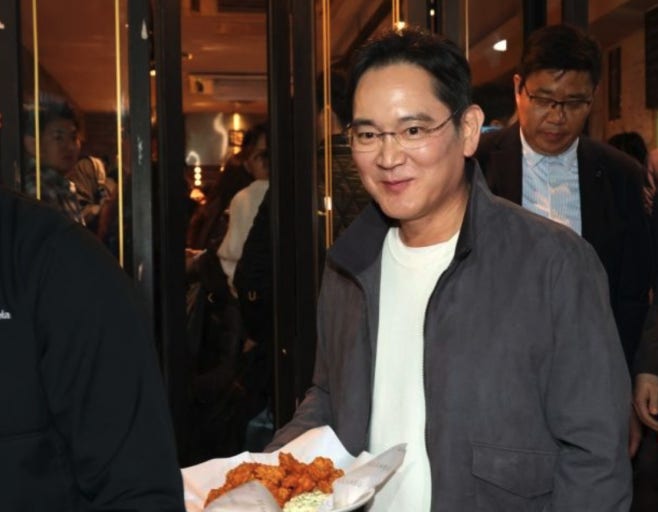 젝슨 황 치킨 깐부치킨 젠슨황