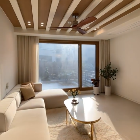 햇살이 너무 잘 들어오는 거실