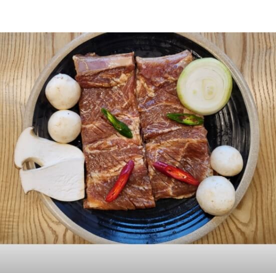 생생정보 오늘 또 방문 스타밥집 가수 김수찬 단골 부천 24시 경희궁 왕갈비탕 돼지왕갈비 맛집 