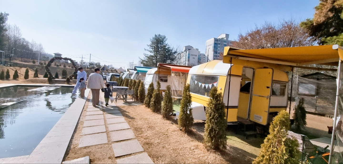 화정카페-화정신상카페-모노카페-캠핑카페-모노카페주소-모노카페영업시간-모노카페전경-모노카페카라반