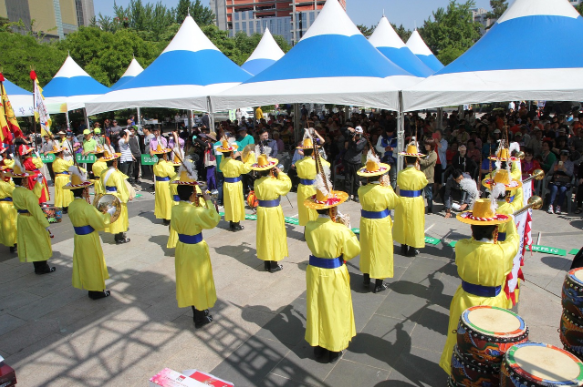 한국의 전통 축제