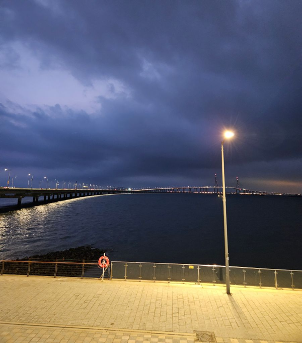 길게 이어진 인천대교