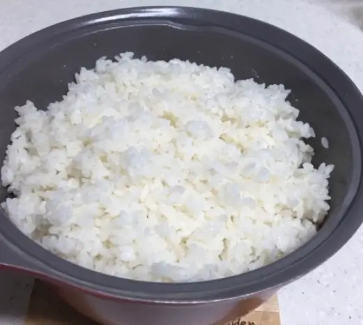 다낭성난소증후군-나쁜음식-흰쌀밥