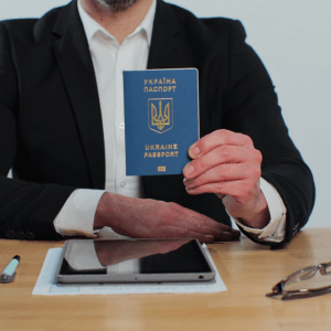 전자여권으로-자동출입국심사대-빠르게-통과