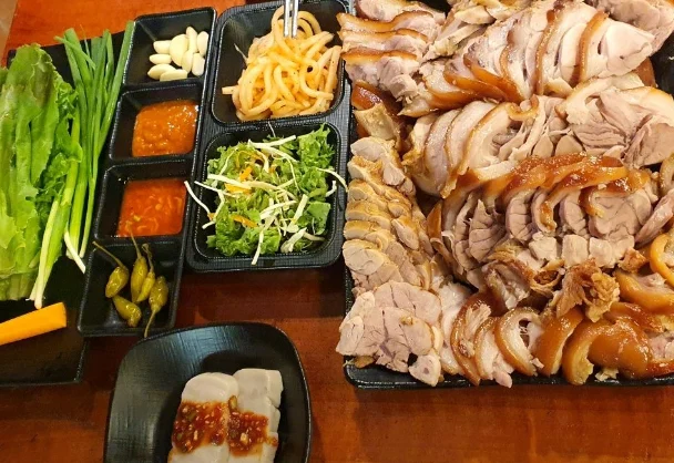 황박사왕족발