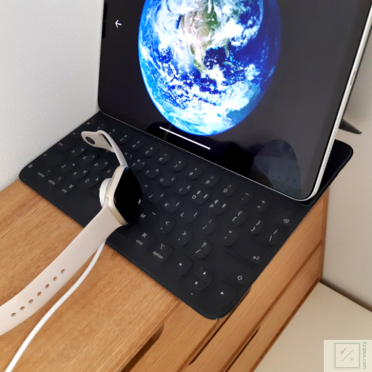 애플워치7 충전중 이미지