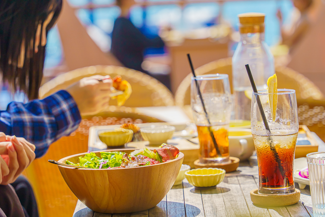 WaGyu Café Kapuka: Steak and a Seaside Terrace in Chatan — original photograph 22