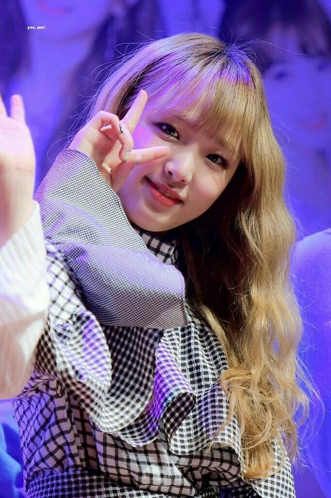 아이즈원 최예나 귀여운 매력어필