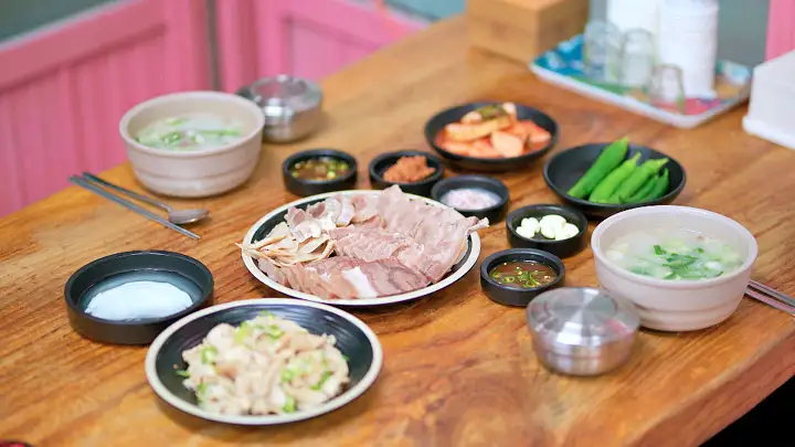 3대를 이어온 70년 전통의 소머리곰탕 수육 양무침 경북 영천 맛집