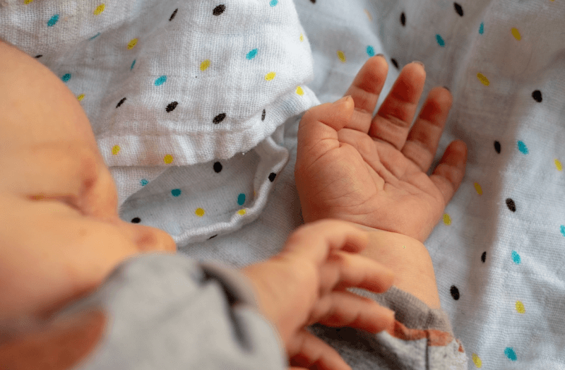 아이 외출 후 햇빛 알레르기 케어 방법