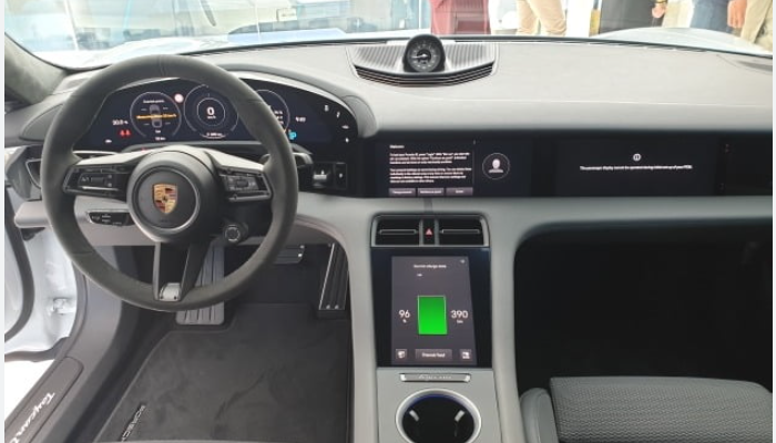 포르쉐 타이칸 전기차 가격 제원 유지비 2025