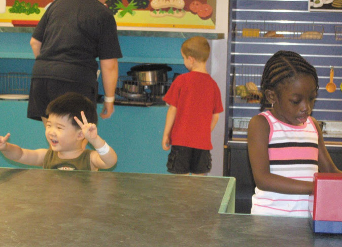 어린이집에 있는 아이들 이미지