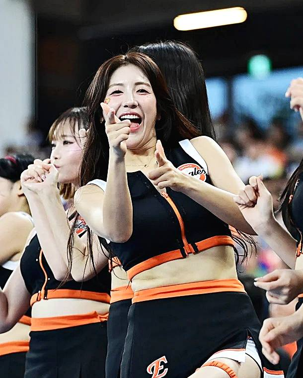 김연정