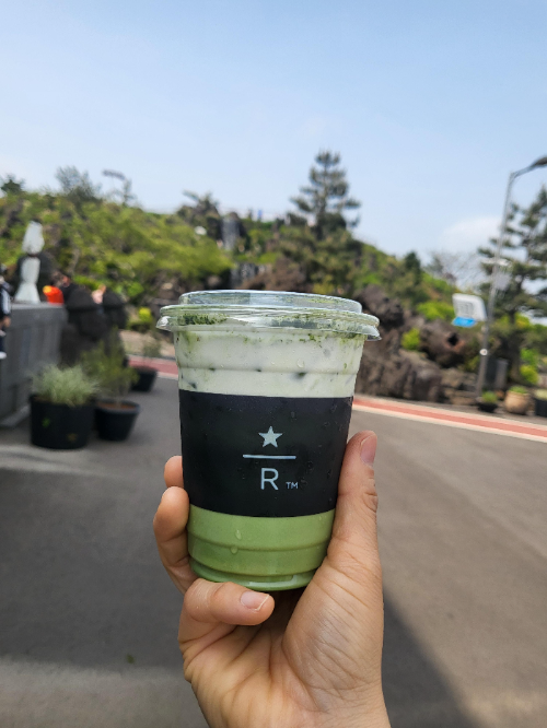 스타벅스 더제주송당파크R점 아이스말차 티라미수 라떼