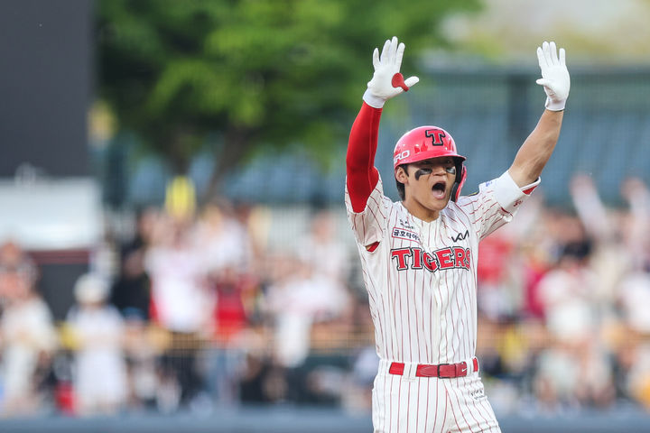양현종 2200K KBO 최초 탈삼진 대기록 달성(영상)! KIA 타이거즈 롯데전 4-3 역전승 심층 분석 및 향후 전망