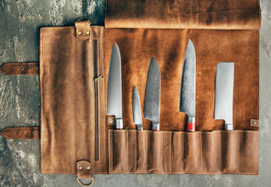 칼은 케이스로 안전