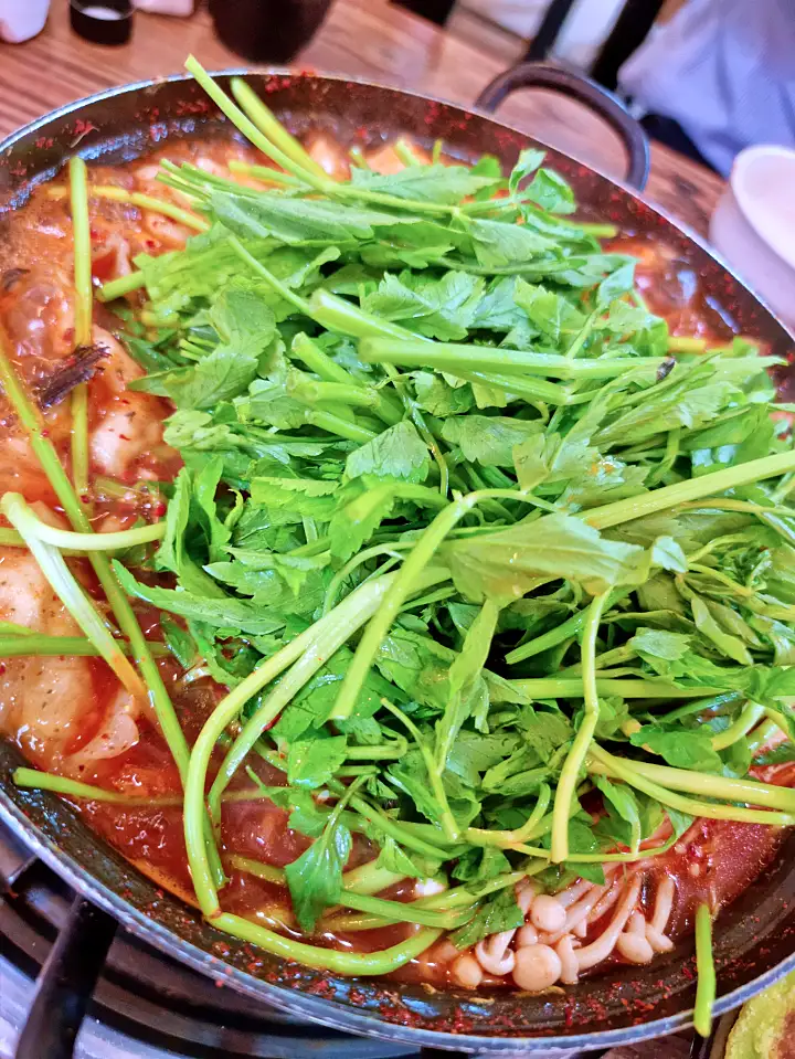 인천 연수구 식당 메기 매운탕 추위를 날려버릴 얼큰함 맛집 추천