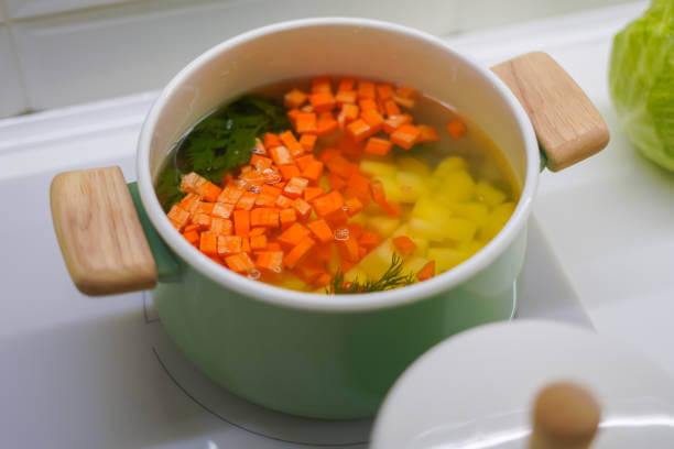 장염 먹어도 되는 음식 VS 안되는 음식을 잘 알아야 장염을 빨리 극복할 수 있다고 합니다. 장염은 아이부터 어른까지 누구나 걸릴 수 있는 질병이고 음식 때문에도 걸릴 수 있기 때문에 잘 숙지하시기 바랍니다.