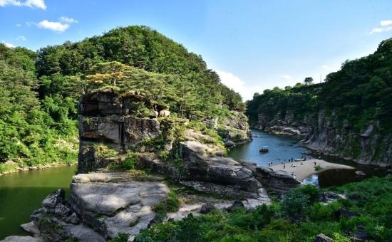 철원 고석정 통통배