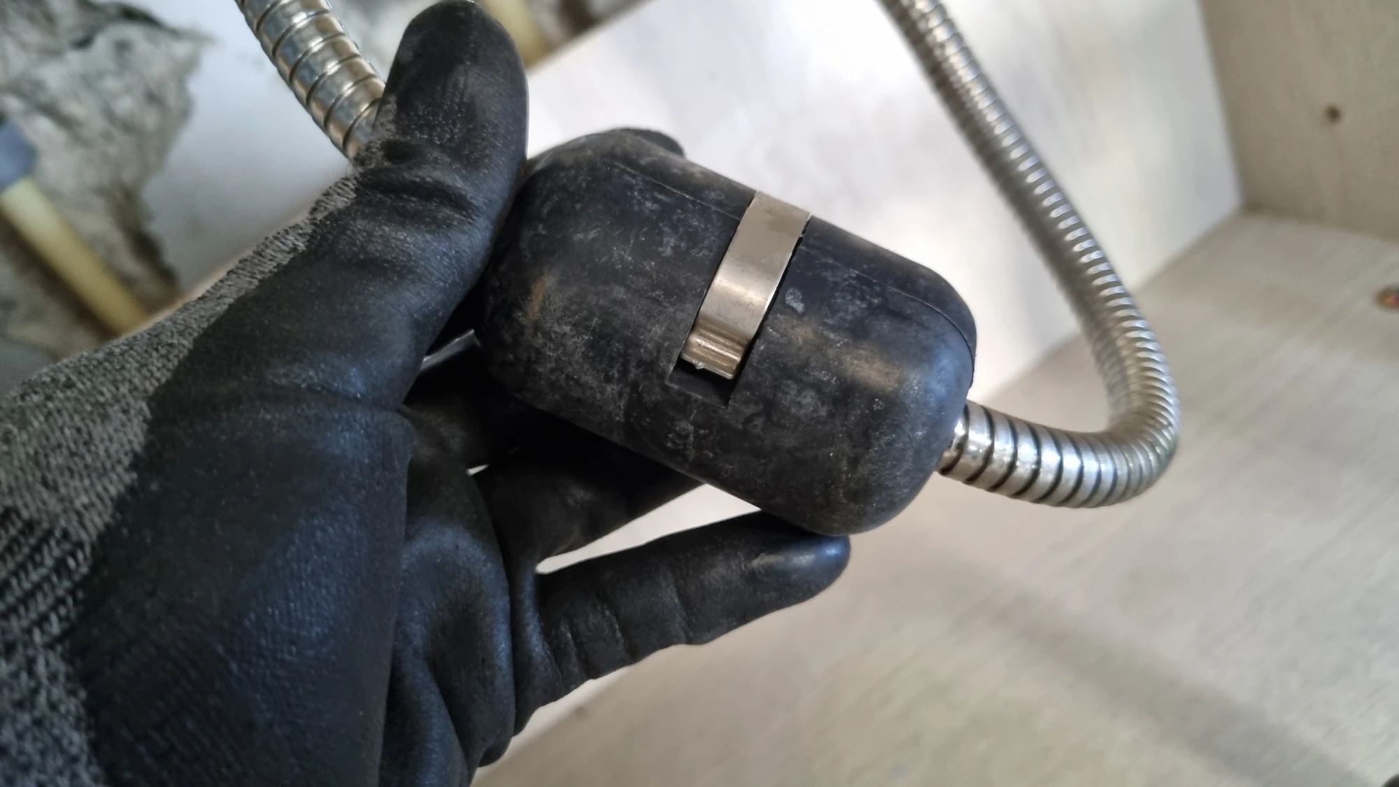 싱크대 수전 무게추