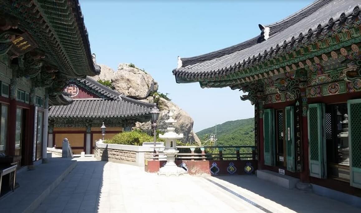 남해 보리암 : 바다 위 하늘 사찰 금산의 비경과 소원 성취 명당