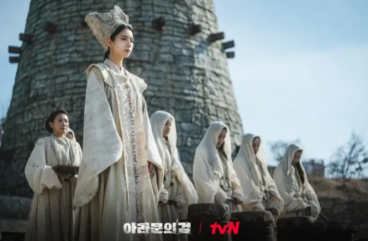 아라문의 검(아스달 연대기 시즌2) 주인공 교체