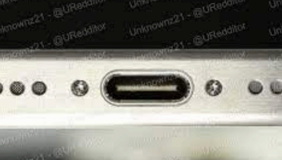 아이폰 15 c타입 사진