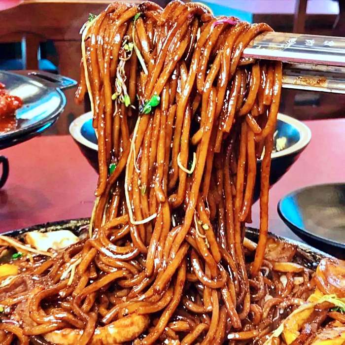 굿모닝 투데이 부산 경마공원 불향 해물 돌짜장 맛집