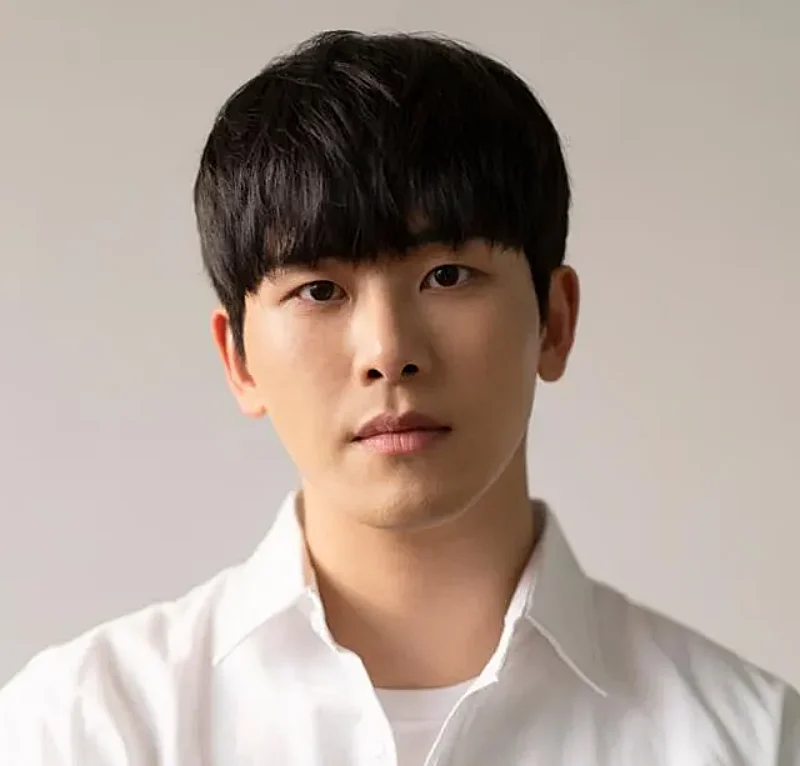 체크인 한양에서 ??? 역을 맡은 이호원