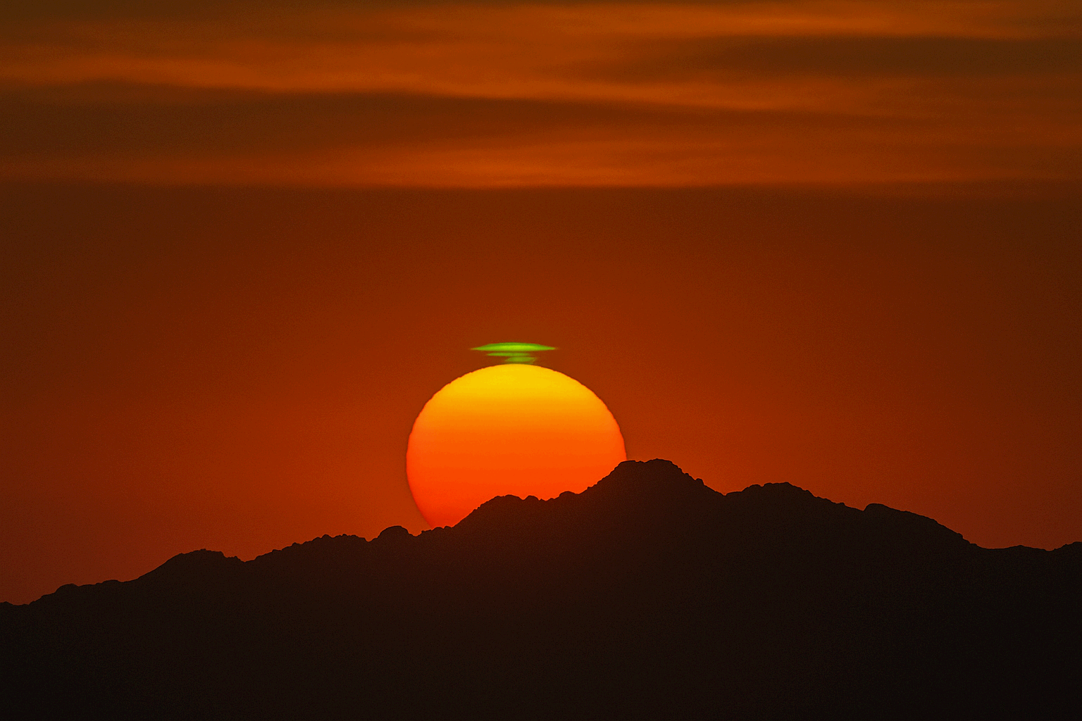 일출&middot;일몰의 초록섬광