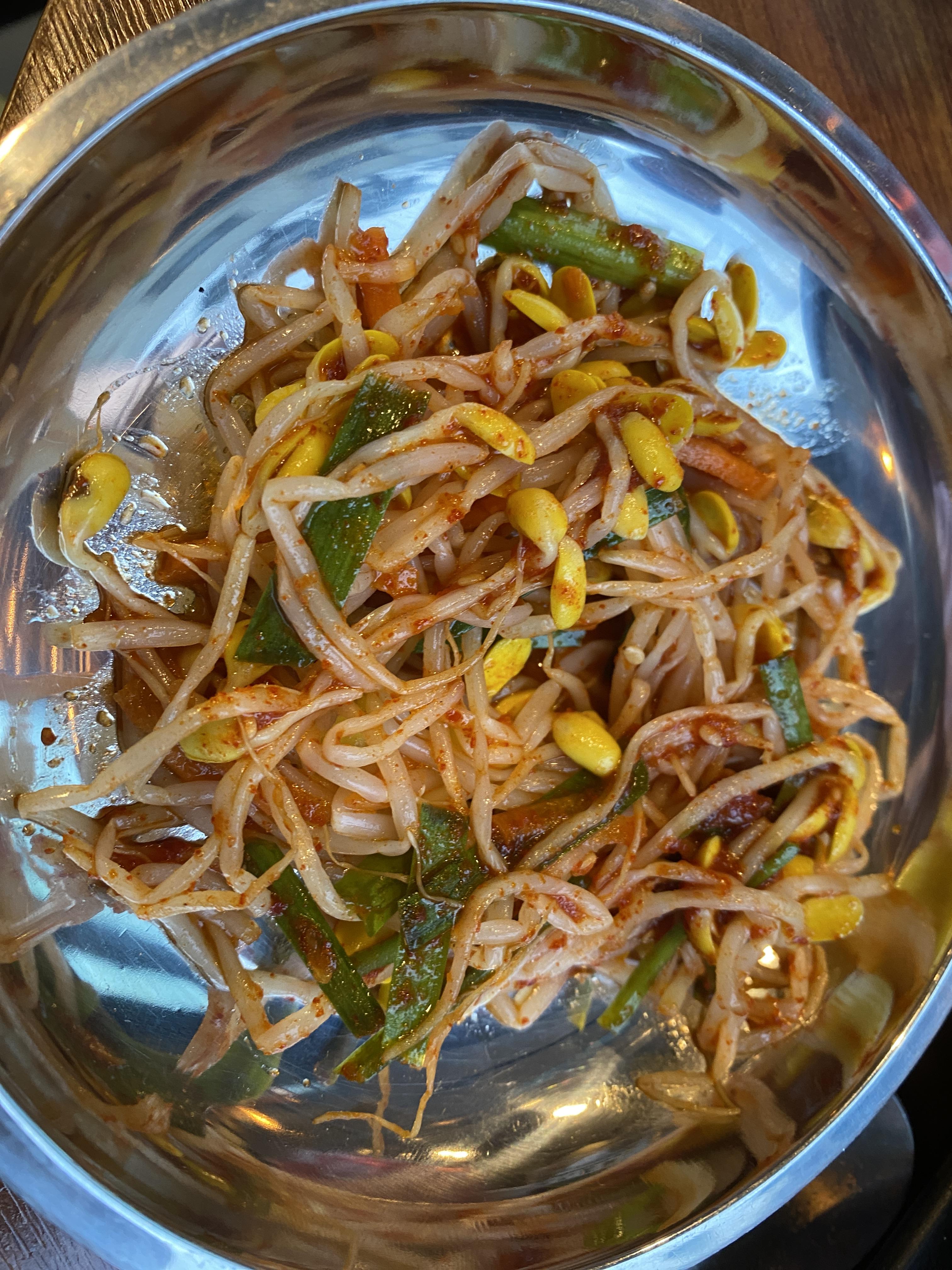 찬미돼지 기본 콩나물